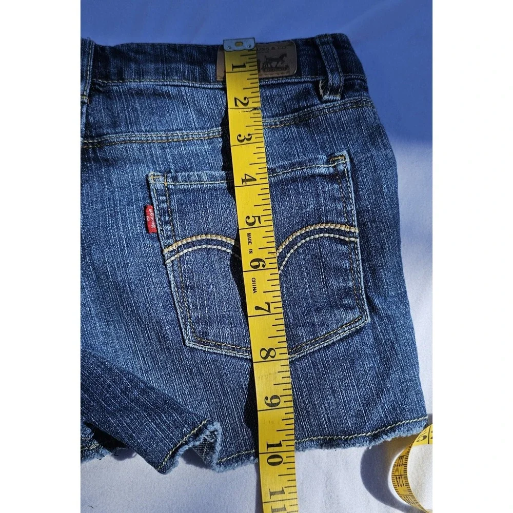 Levi's Shorty Shorts Raw Distressed Hem Medium Wash Denim Shorts Size 14 - Picture 7 of 14
